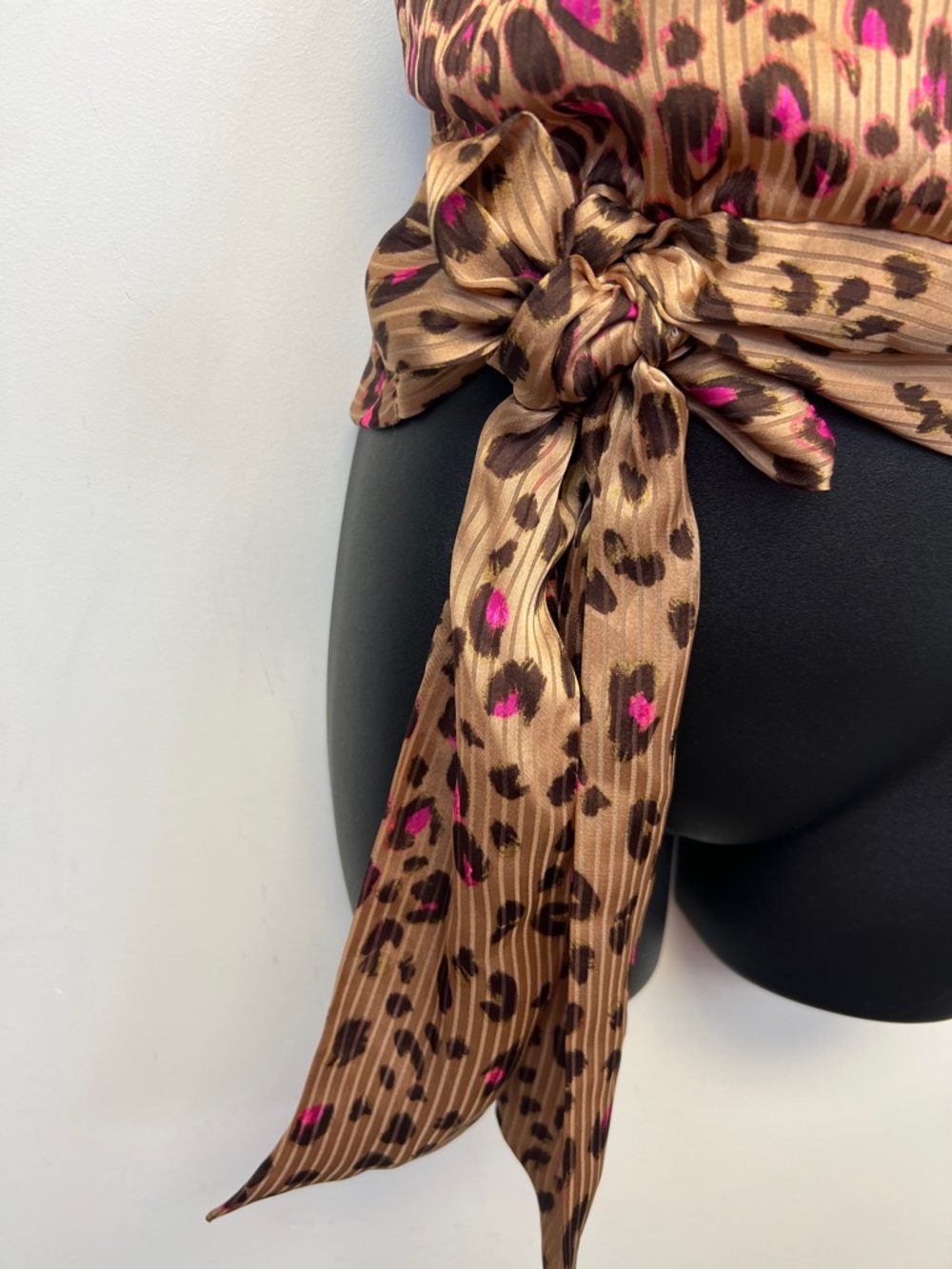 Express Women's Brown Pink One Shoulder Dressy New With Tags Blouse Size Small - Picture 7 of 11